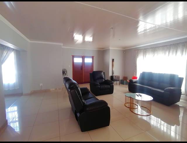 3 BEDROOM FREESTANDING SOLD IN STILFONTEIN EXT 3